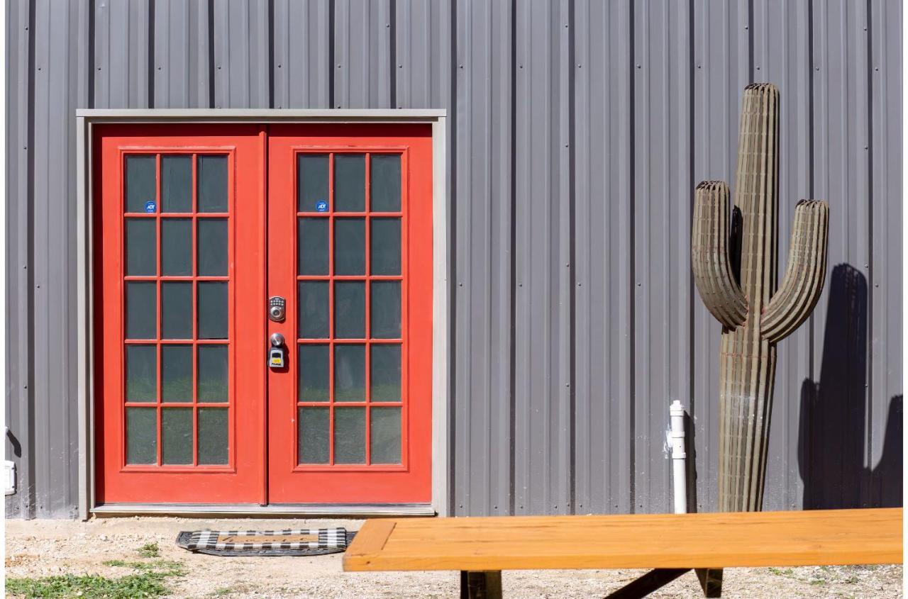 Gorgeous Guesthouse Near Amazing Downtown San Antonio Exterior photo
